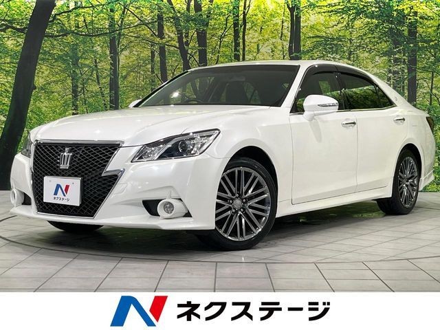 2013 Toyota Crown