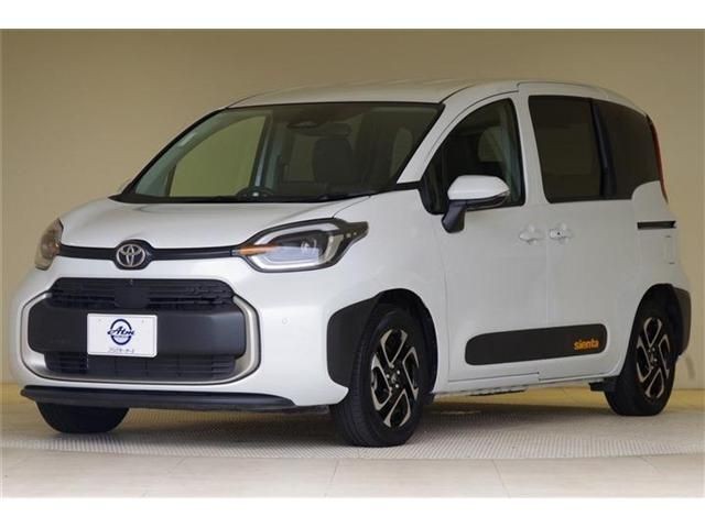 Toyota Sienta HV
