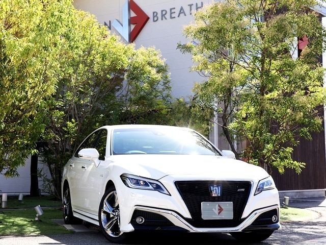 2018 Toyota Crown HV