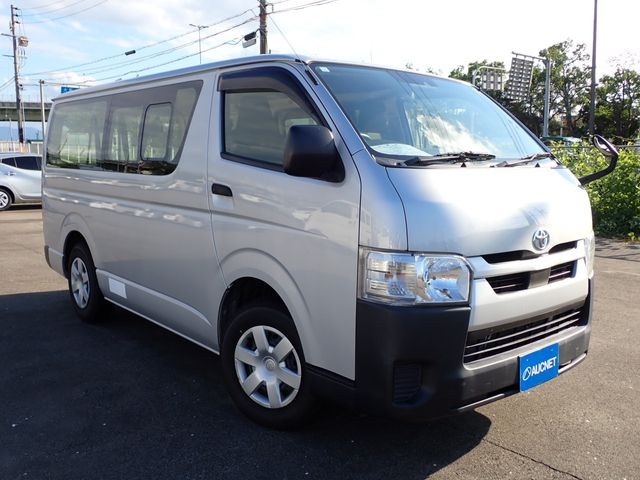 2020 Toyota Hiace V