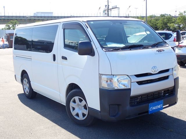 2014 Toyota Hiace V