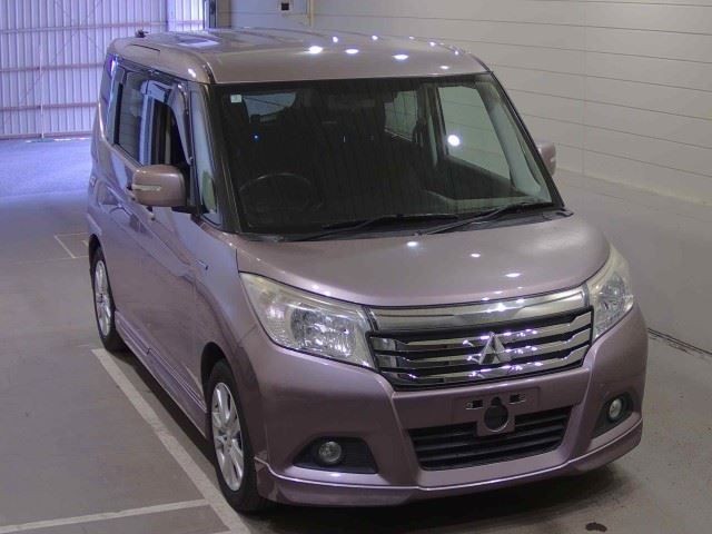 Mitsubishi Delica D2