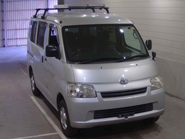 Toyota Liteace V