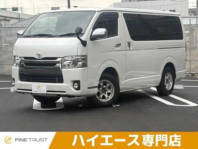 Toyota Hiace V