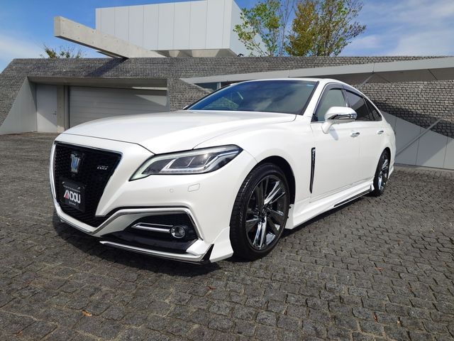 2022 Toyota Crown HV