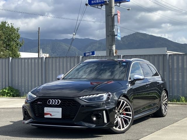 Audi RS4