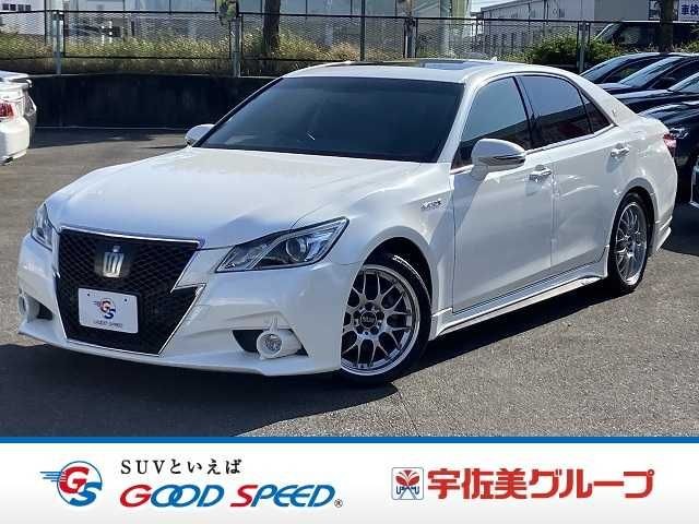 2013 Toyota Crown HV