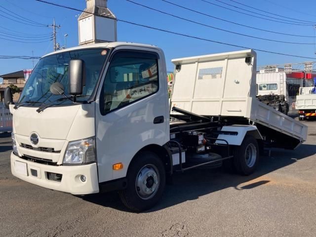 Hino Dutro