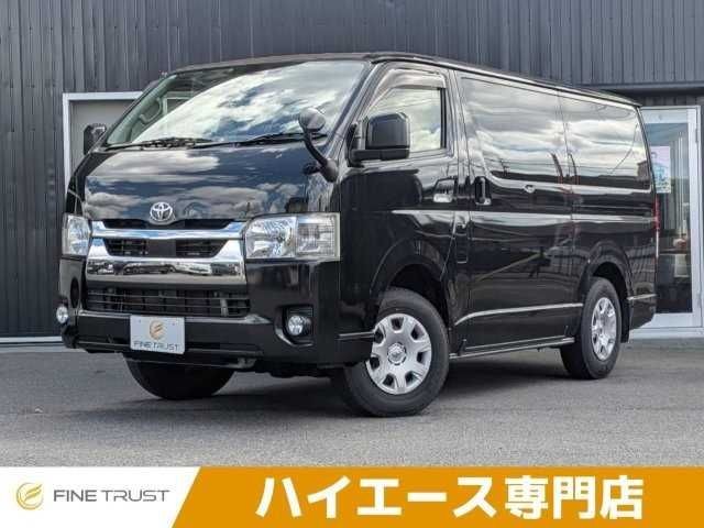 2020 Toyota Hiace V
