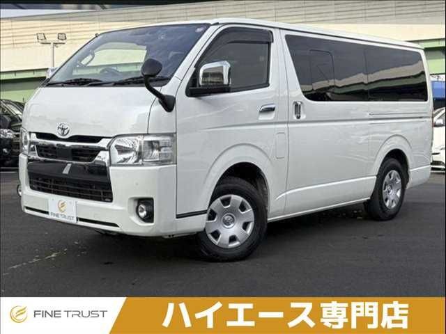 2022 Toyota Hiace V