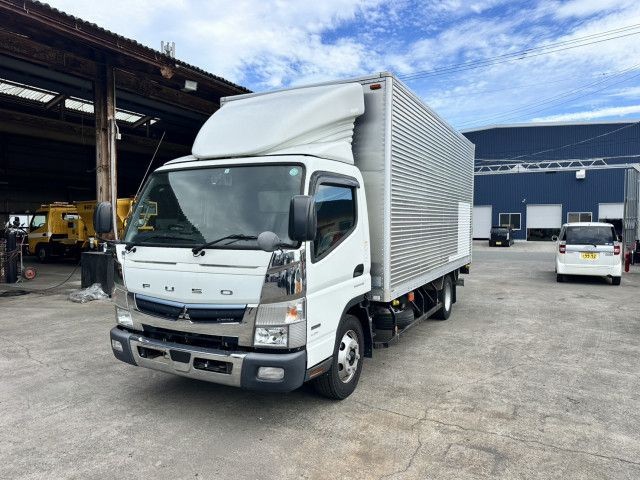 2020 Mitsubishi Canter T