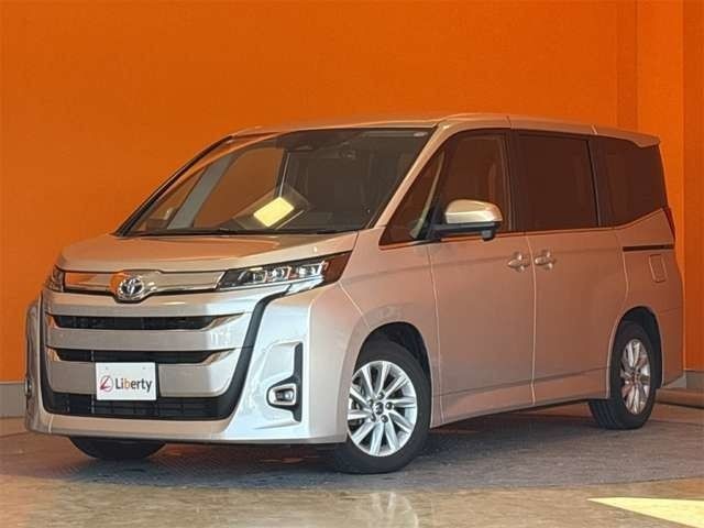 Toyota Noah HV