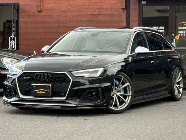 Audi RS4