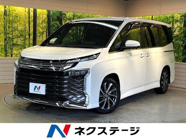 Toyota Voxy HV