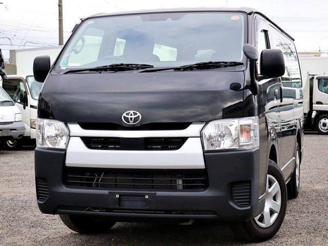 Toyota Hiace V