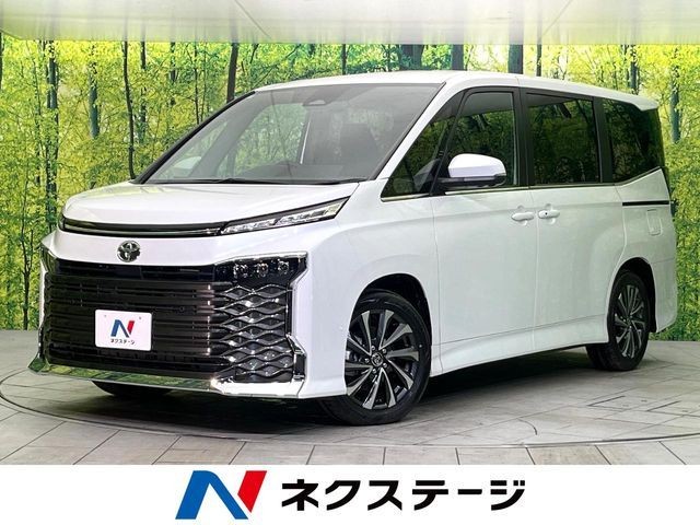 Toyota Voxy HV