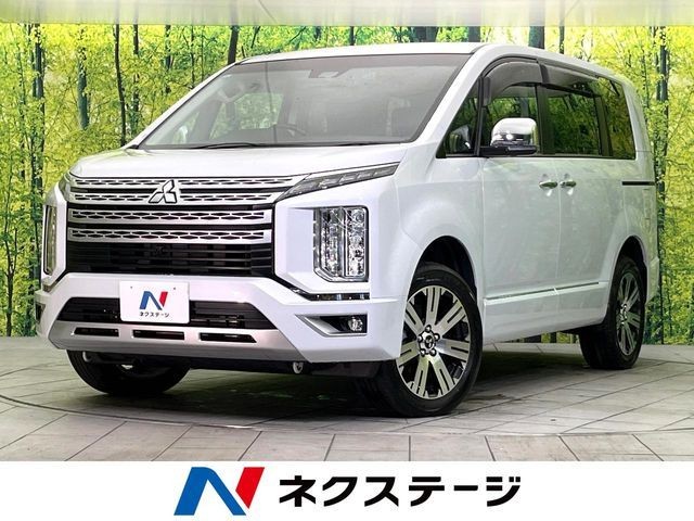 Mitsubishi Delica D5