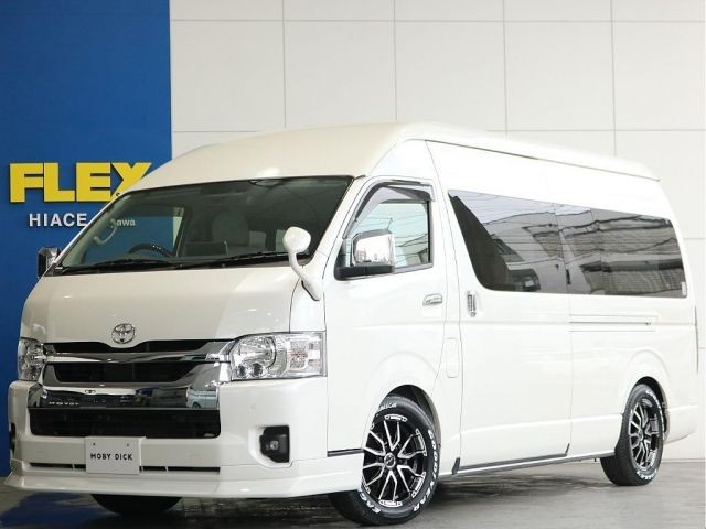 Toyota Hiace Commuter