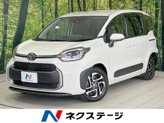 Toyota Sienta HV