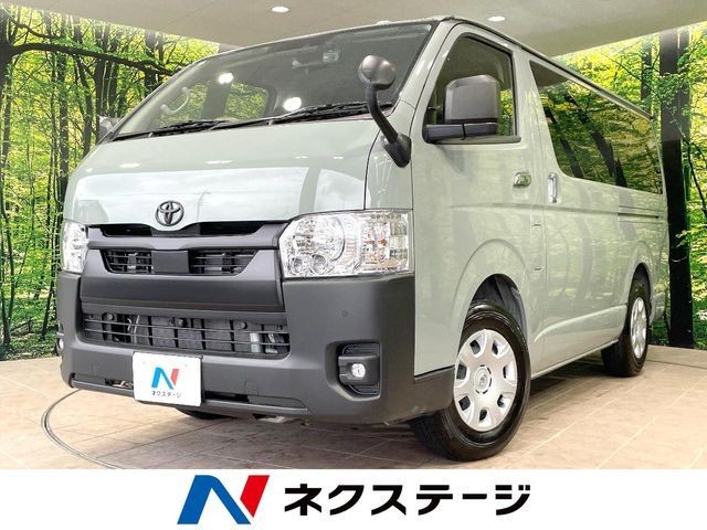 Toyota Hiace V