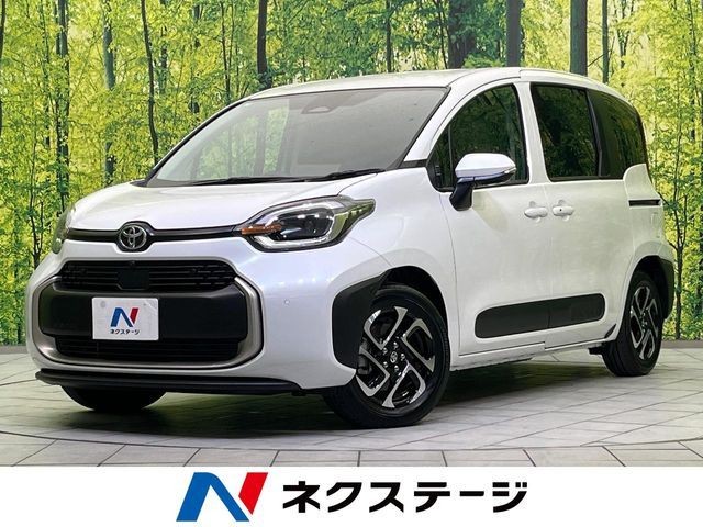 Toyota Sienta HV