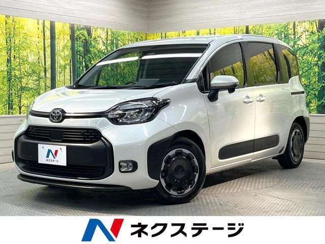 Toyota Sienta HV