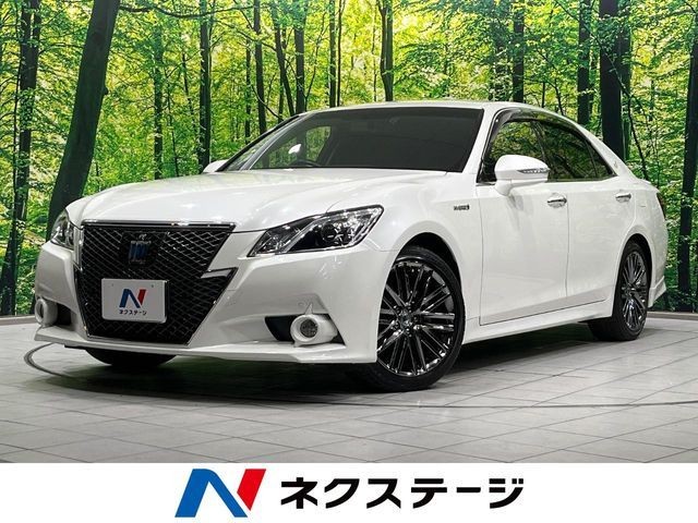 Toyota Crown HV