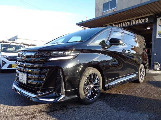 Toyota Vellfire HV