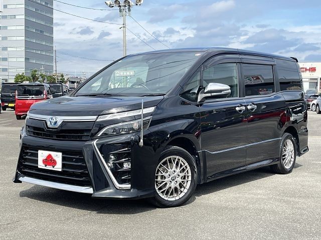 Toyota Voxy HV