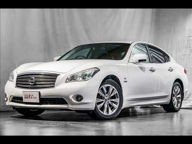 Nissan Fuga HV