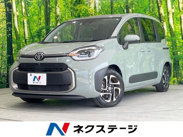 Toyota Sienta HV