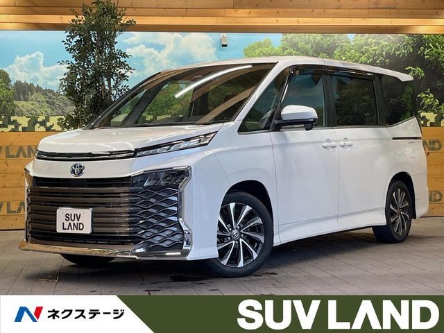 Toyota Voxy HV