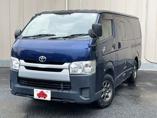 Toyota Hiace V