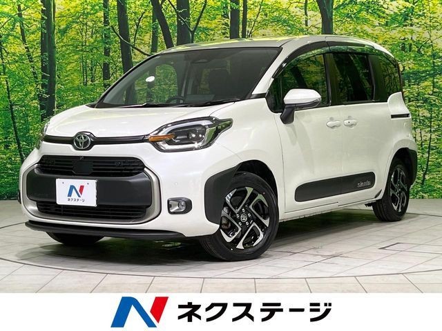 Toyota Sienta HV