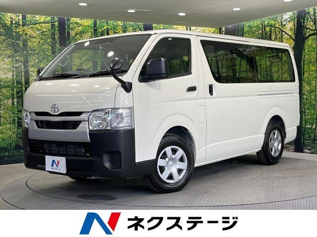 Toyota Hiace V