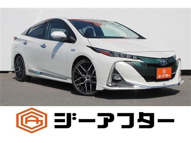 Toyota Prius PHV