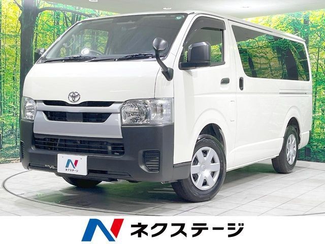 Toyota Hiace V