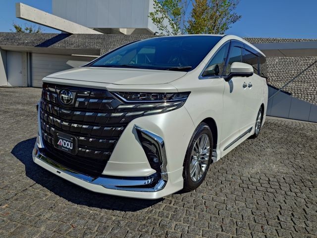 Toyota Alphard HV