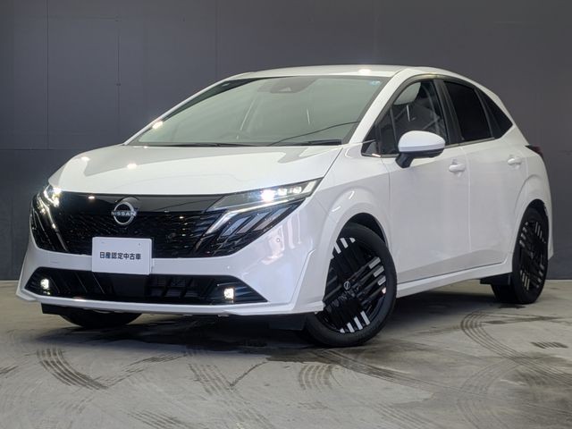 Nissan Aura