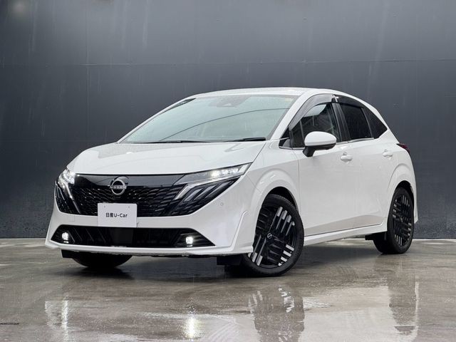 Nissan Aura