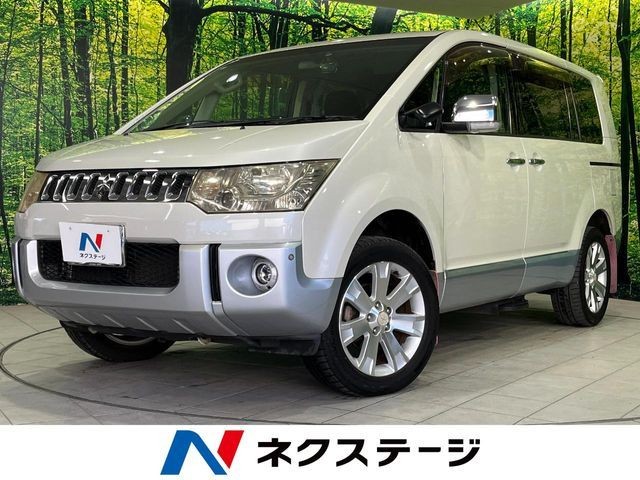 Mitsubishi Delica D5