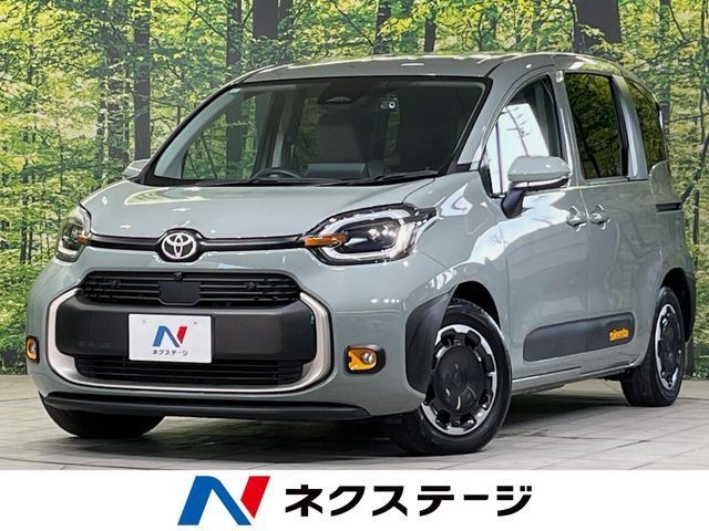 Toyota Sienta HV