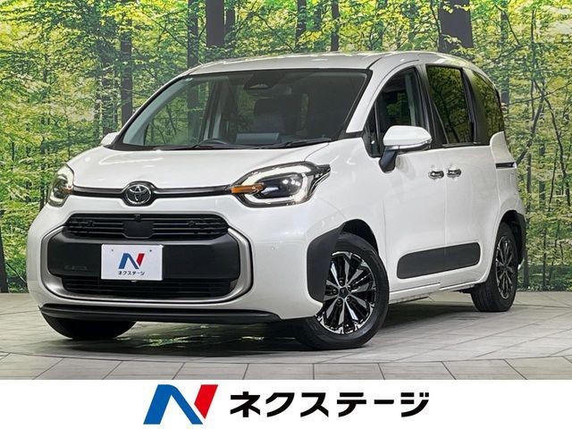 Toyota Sienta HV