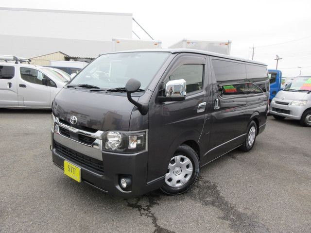Toyota Hiace V