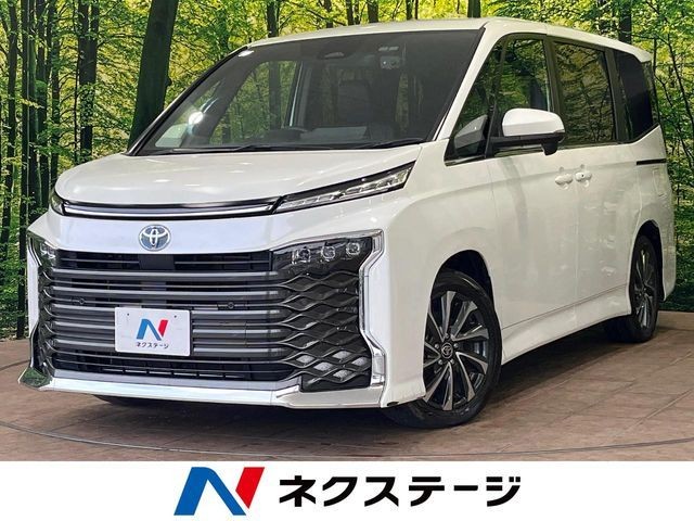 Toyota Voxy HV