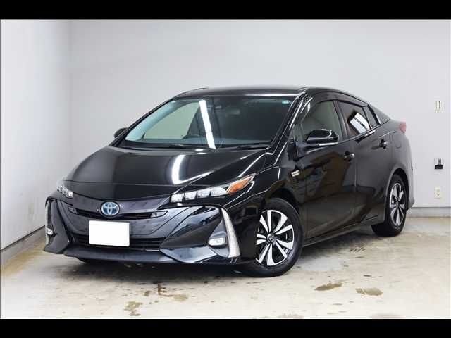 Toyota Prius PHV