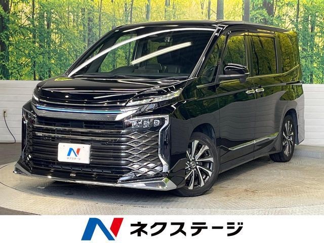 Toyota Voxy HV