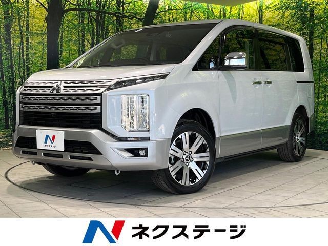 Mitsubishi Delica D5