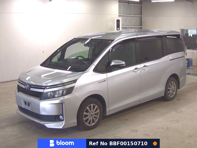 2014 Toyota Voxy Hybrid