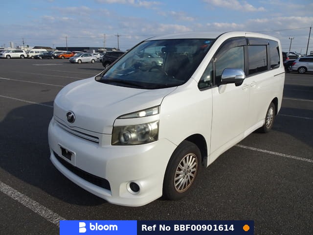 2010 Toyota Voxy
